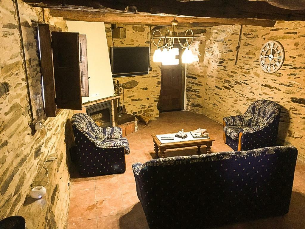 Casa Rural Bierzo Encantado Valle de Finolledo 외부 사진